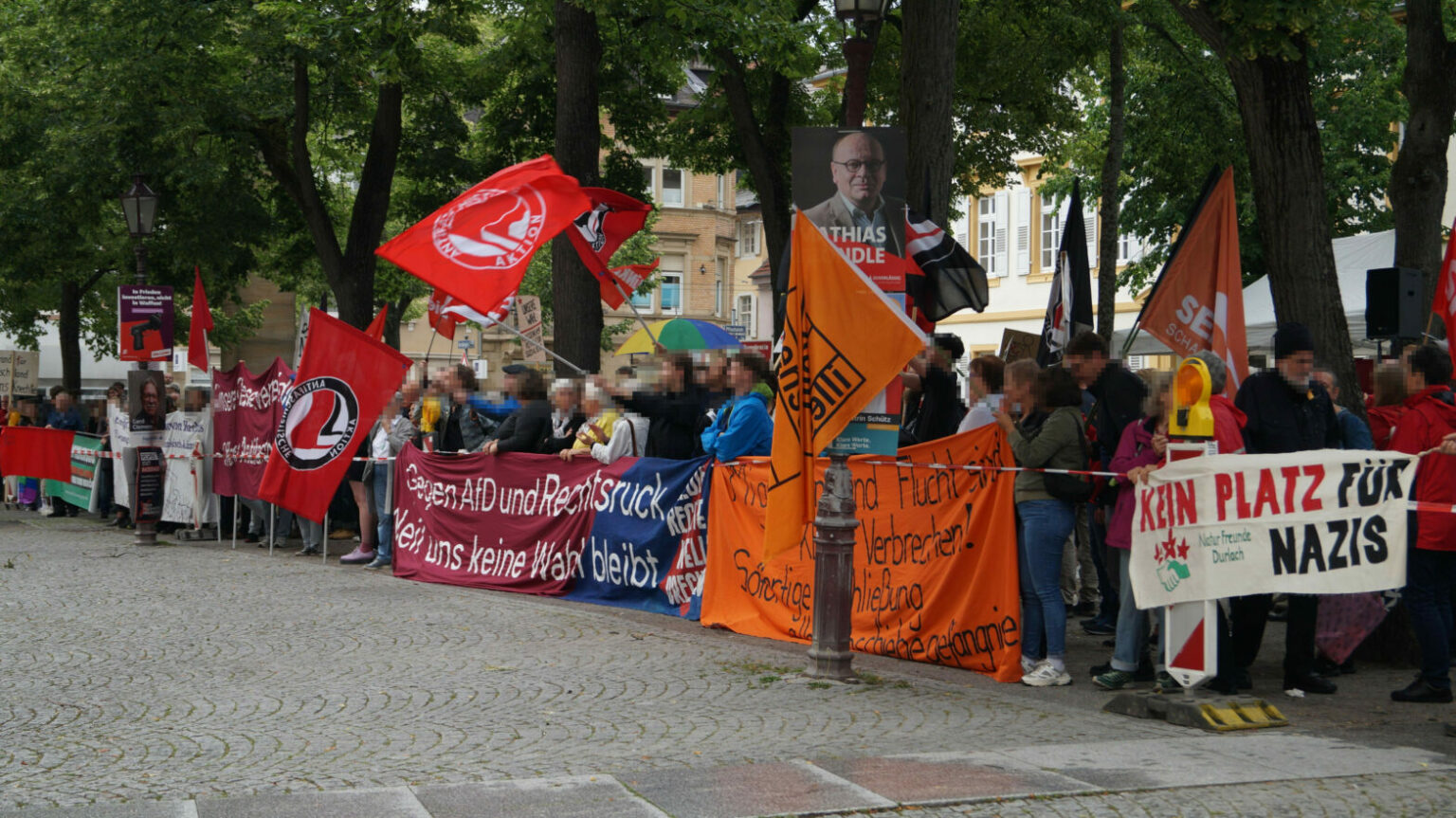 250 Menschen gegen die AfD in Durlach